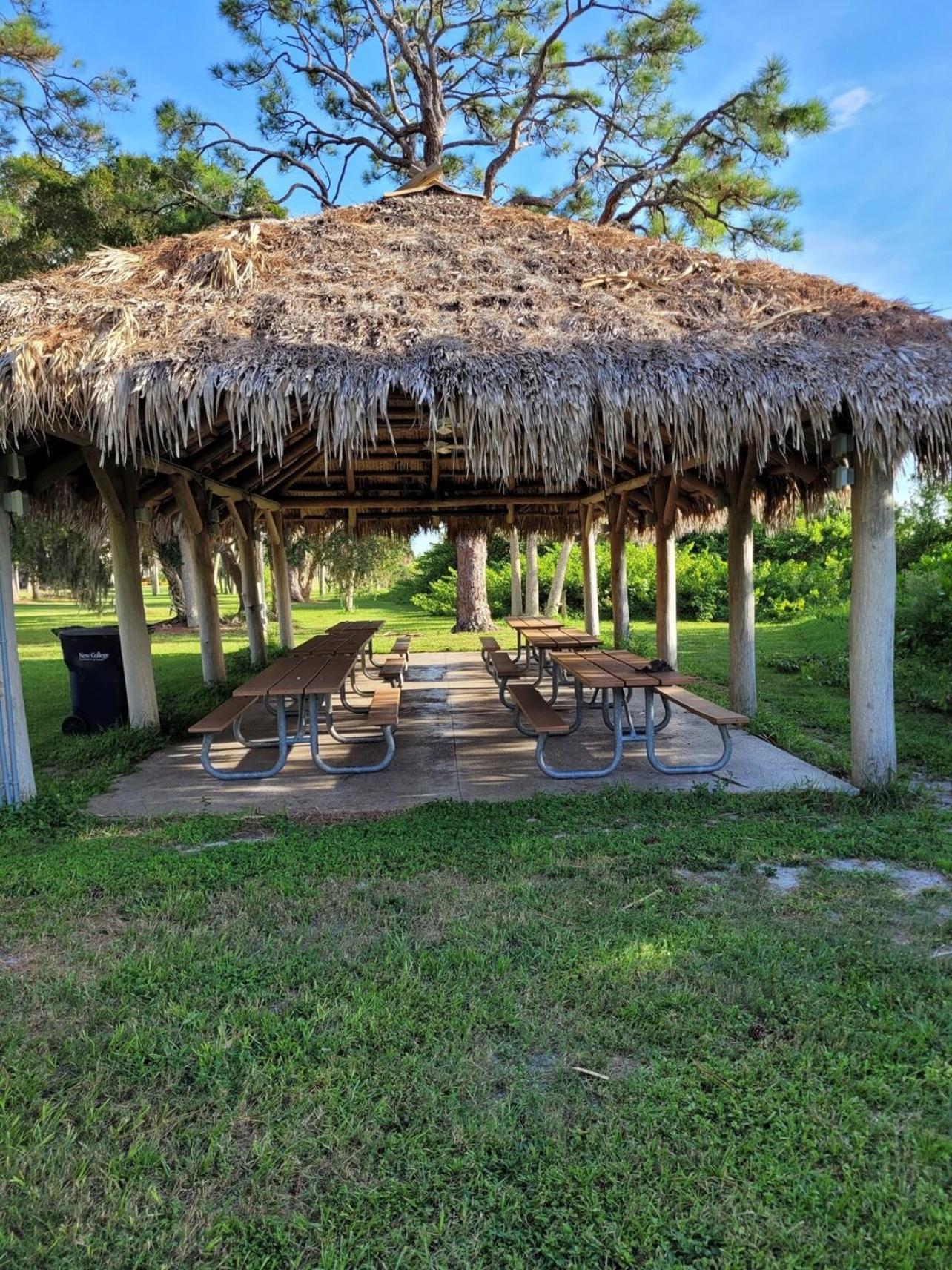 Coastal Villa W Amazing Courtyard - Splash Pad! Sarasota Bagian luar foto