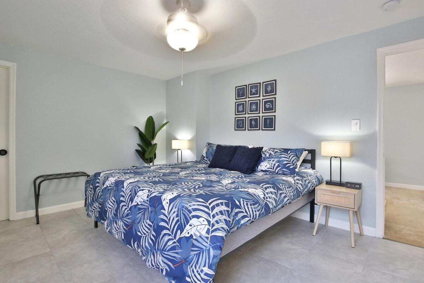 Coastal Villa W Amazing Courtyard - Splash Pad! Sarasota Bagian luar foto