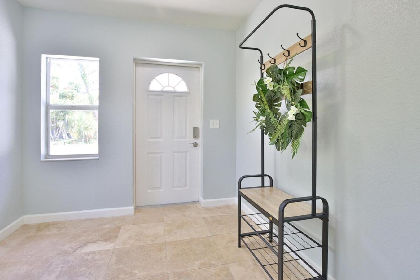 Coastal Villa W Amazing Courtyard - Splash Pad! Sarasota Bagian luar foto